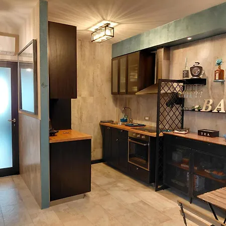 Blue Holidays * Βιαρέτζιο